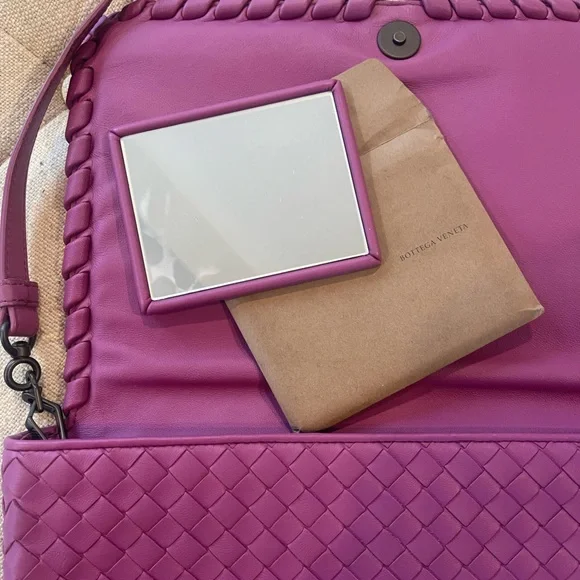 Bottega Veneta purple woven leather crossbody bag - brand new - Picture 7 of 15